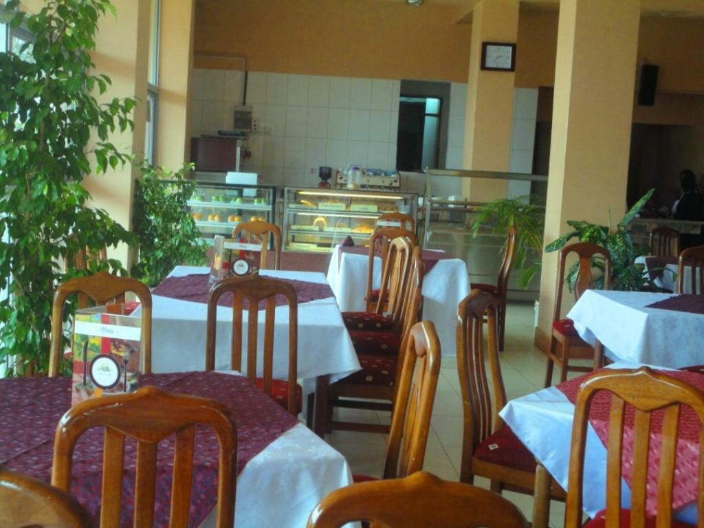 Entebbe Flights Motel Exterior photo